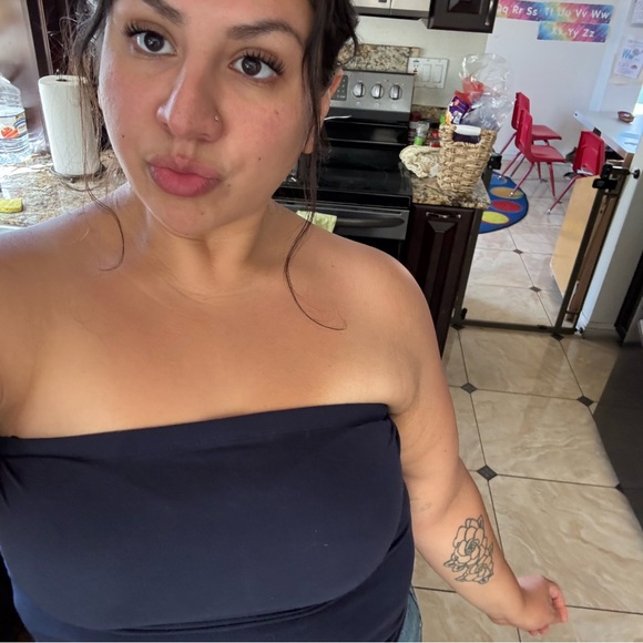 Meet your Posher, Annfie's - Picture 7 of 8